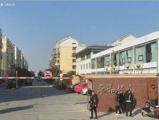 万达商圈 地铁口 出行方便 设施配套齐全