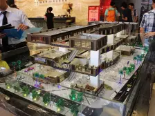 海骏达旁龙光尚街复式三房地理位置好交通方便