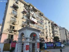 配套设施齐全,装修清爽,户型方正,双地铁口,位置好