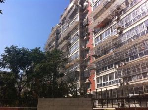 隆兴佳园两室带地面朝南车库15平诚心卖看房方便