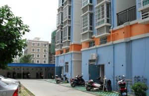 业主急售,步梯2楼,家电家具齐全,拎包入住,