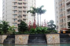 小区绿化好,小区出行方便,有东方之梦步行街