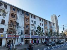 绿苑2楼,新装修,交通便利,近地铁