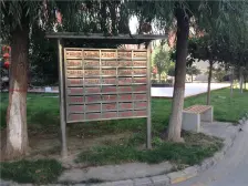 邻北龙湖便宜大四房诚心出售。免费停车居住成本低