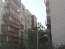 隔壁丹尼斯 出门地铁口 47和农科北 出门公园