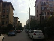 房东诚心出售户型好,有大院子好做3个房间空间利用大