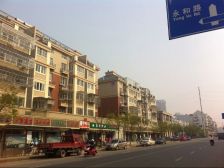 盛唐公寓2室1厅东南