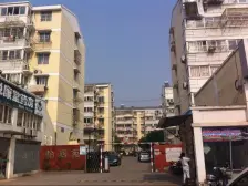 小区中间位置 满二 自住精装 带地上朝南10平车库