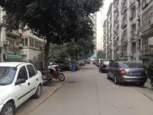 金成东苑,二楼南北通透四房,带地下室,卫生间带窗户