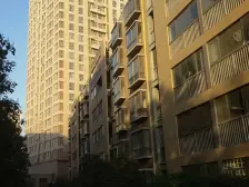 精装修 2号线 地铁口 诚心出售 楼层好 满五唯一