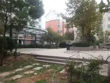 南北通透精装两房,看房方便,交通方便,各种配套齐全