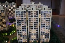 诚心出售价格可谈包产权车位前排采光视野好钥匙在手