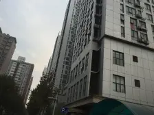 熊儿河旁精装修小两室,满五年,业主诚心出售