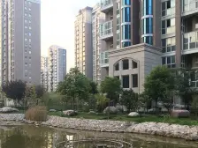 自主装修 好楼层 小区中间 直接入住