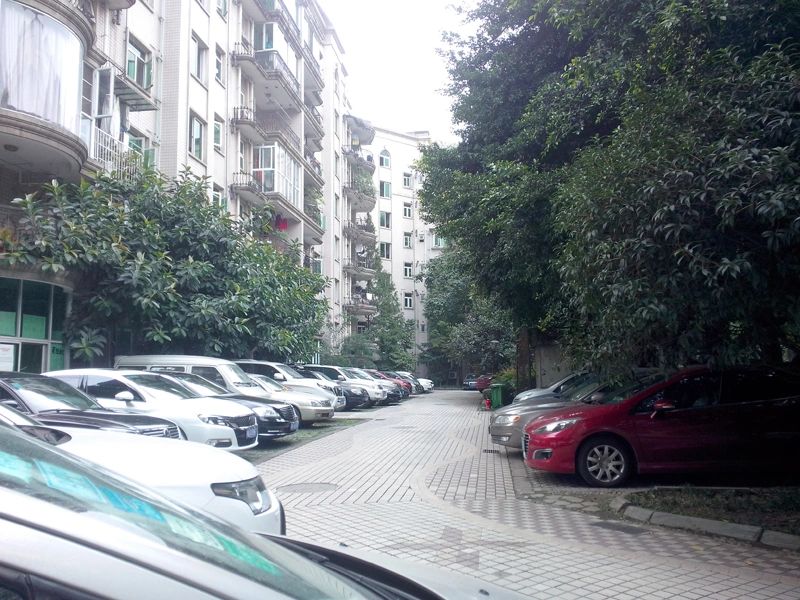 小区相关图