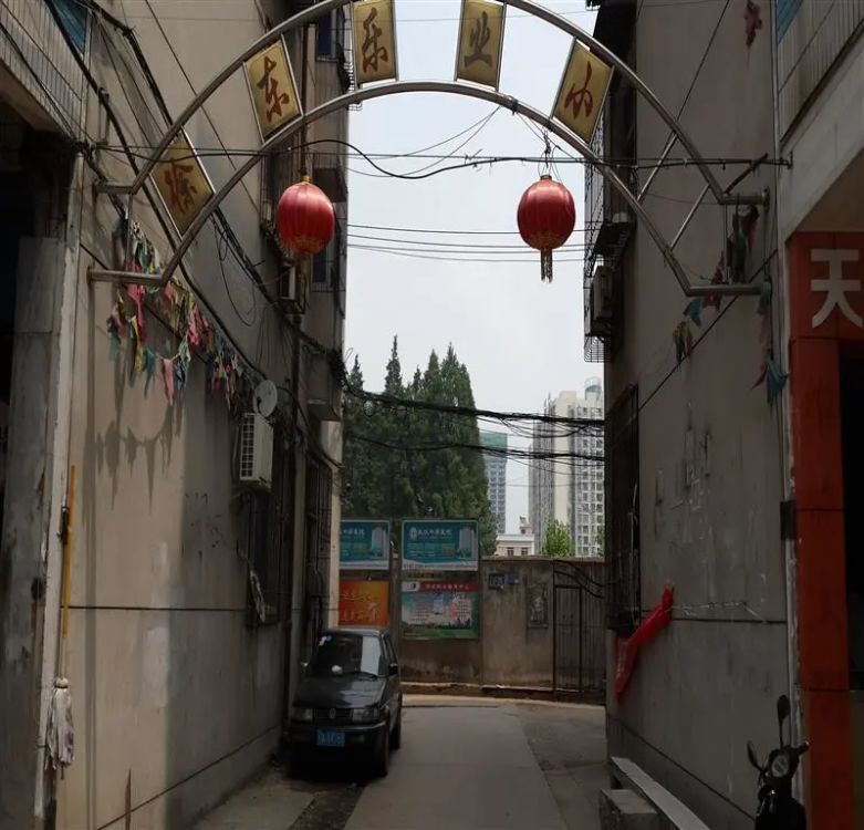 小区相关图