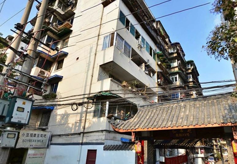 小区相关图