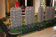 9.5成新精装修保养好,内环轻轨旁交通方便