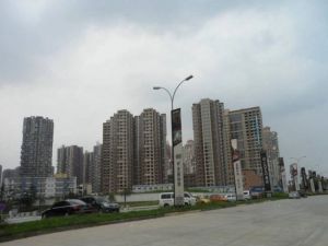 摩玛新城 3室2厅 东南