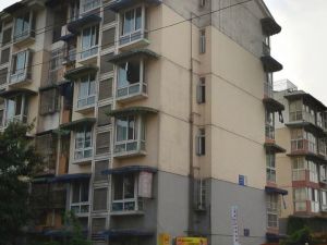 长乐苑3室1厅东南