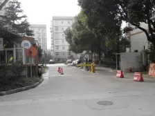 户型正气,临百联,采光视野好,满五年,拧包入住