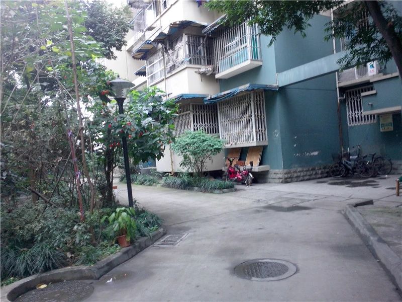 小区相关图
