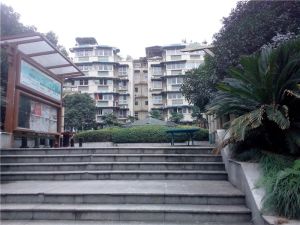 南方半岛花园4室2厅南