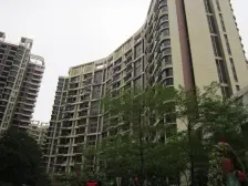 东方名都 高档小区 楼下就是地铁口 交通出行方便