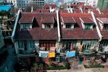 三层整层产权小房子,层高高,位置佳,租金价格高