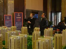 主干道 两室毛坯 产权清晰 可随时过户