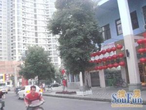 江大南路193号广电宿舍南北通透,采光好装修好,环镜优美近地铁视野好,诚心出售