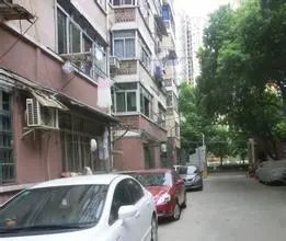 单位小区 生活方便 装修清爽 全天阳光 免物业费好停车