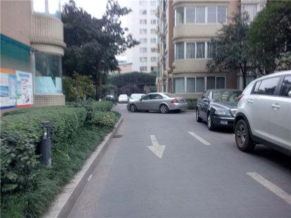 芳沁街89号院实景图