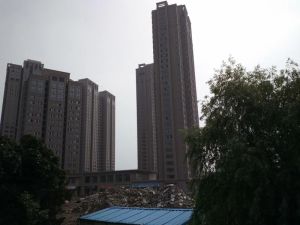 金郊旁银河湾中间楼层方正户型诚心出售随时看房