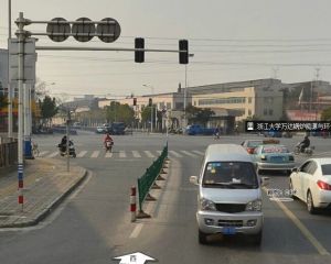 此房源5层,采光充足,配套设施齐全,居住方便舒适。