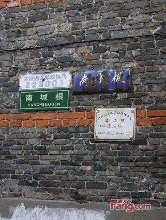 大舞台菜场老城区平房实景图