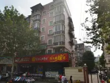 新上:婚房装修、四个阳台、户型正气、全明户型可议价