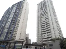 重大里面的房子 整个重大校园 就是本小区的后花园