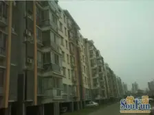 澄碧湖畔体育馆社区大4房拎包入住