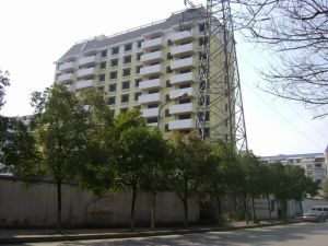 滨江雅居 南北通透,采光好 视野好,诚心出售