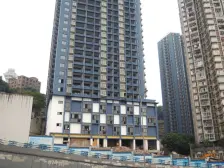 石坪桥正街车站旁 两房 视野开阔 出行方便 诚心卖