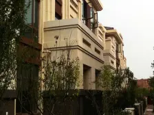 宝嘉花与山 2室1厅 东 南 西 北