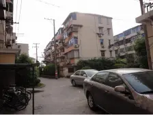 房东急了,这房子不管成本也要卖,特别诚心卖