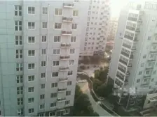 此房满五年 无抵押贷款 带大露台 诚心出售