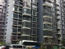 百城晶典 3室1厅 南 北