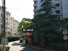 紧靠陆家嘴,北滨黄浦江。双南正方形户型,采光全天