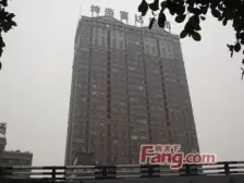 此房户型方正,大户型,配套好,适合办公