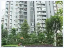 家装三房,业主诚心出售,家具家电齐全,拎包入住