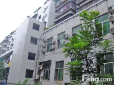 邮电校旁,住家安全安静,出行方便,房子好出租