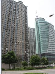 近水花园 南北通透,采光好 装修好,环镜优美 近地铁 周边匹套完善,,出行方便